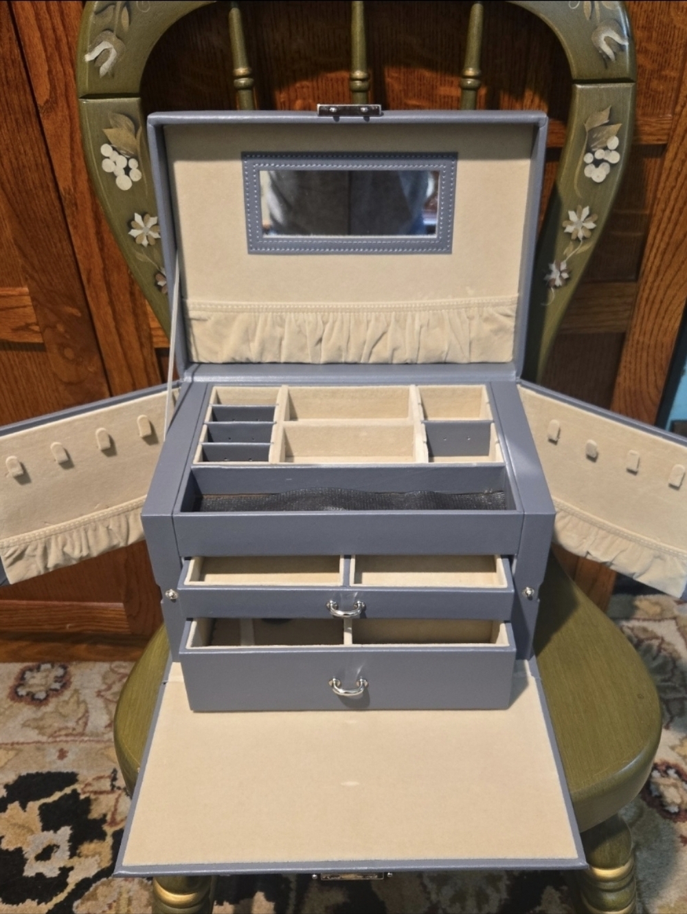 Songmics Gray Jewelry Case